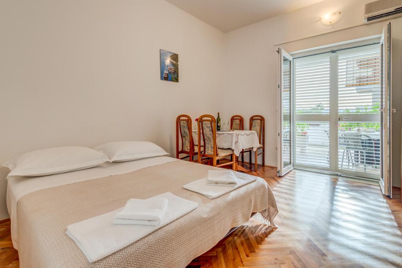 Nemira Beach Getaway Omiš Buitenkant foto