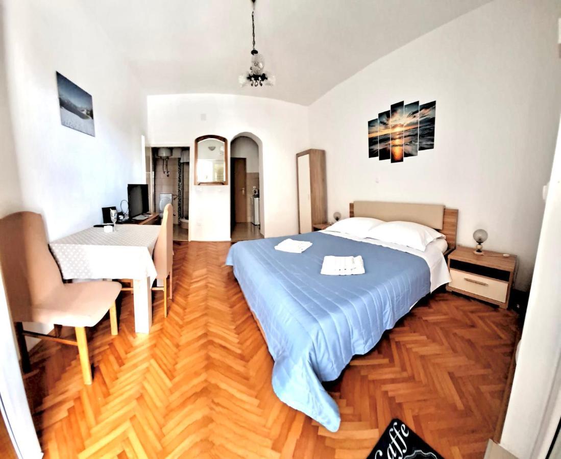 Nemira Beach Getaway Omiš Buitenkant foto